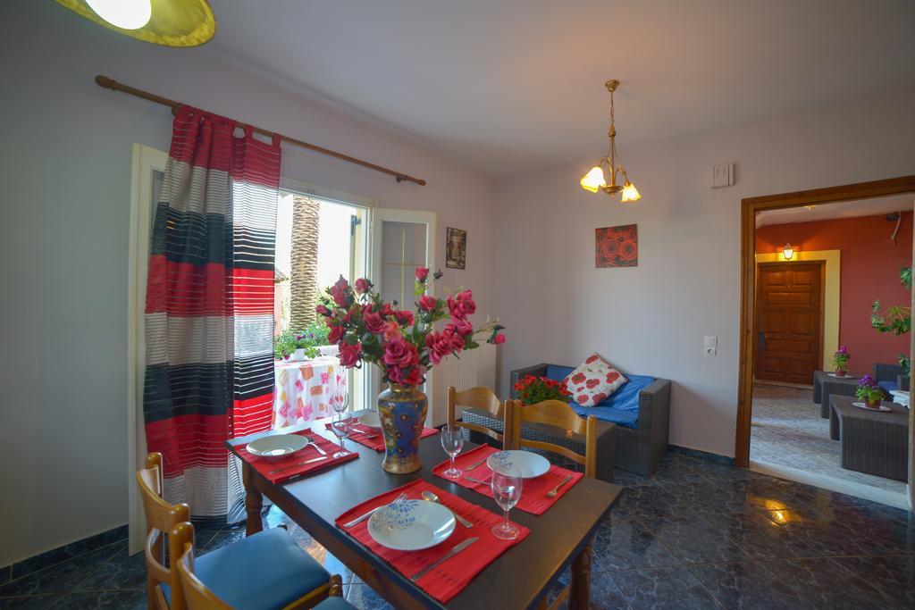 شقة Giannis And Fridas Garden Sidárion الغرفة الصورة